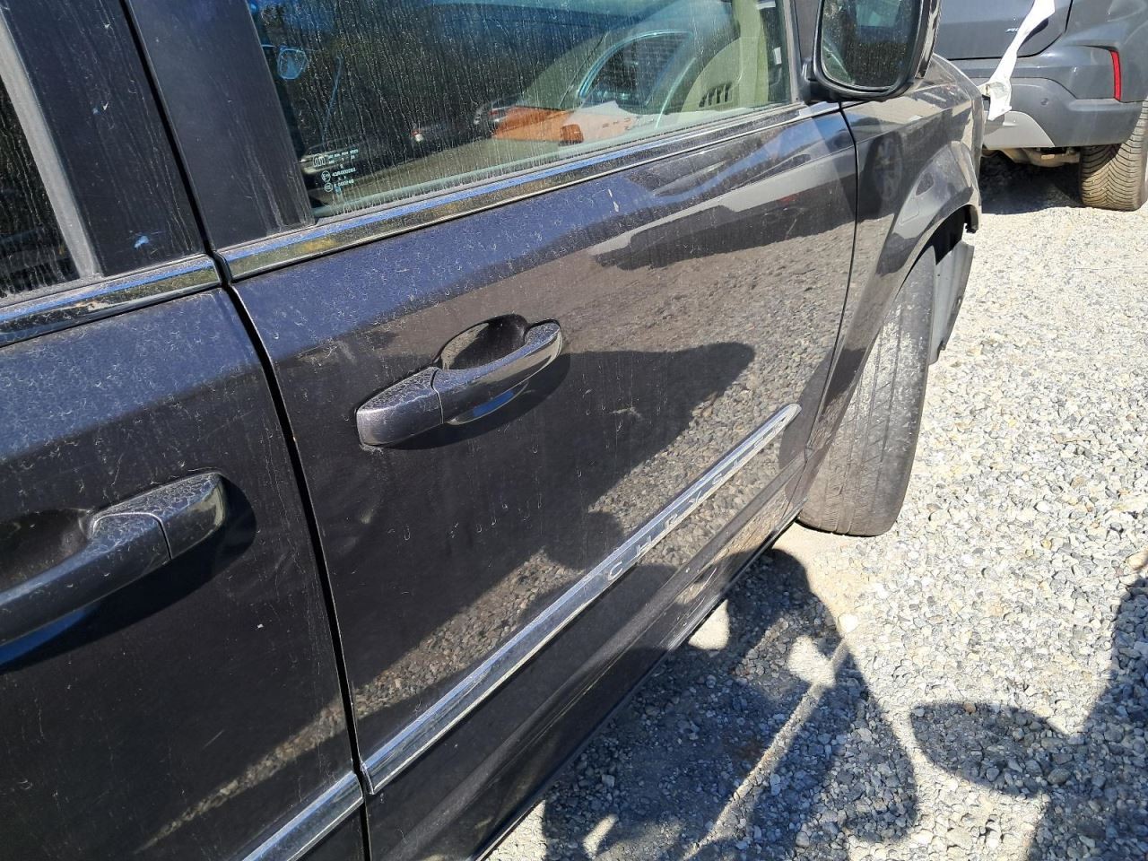 TOWN COUN 2015 Glove Box 4843836