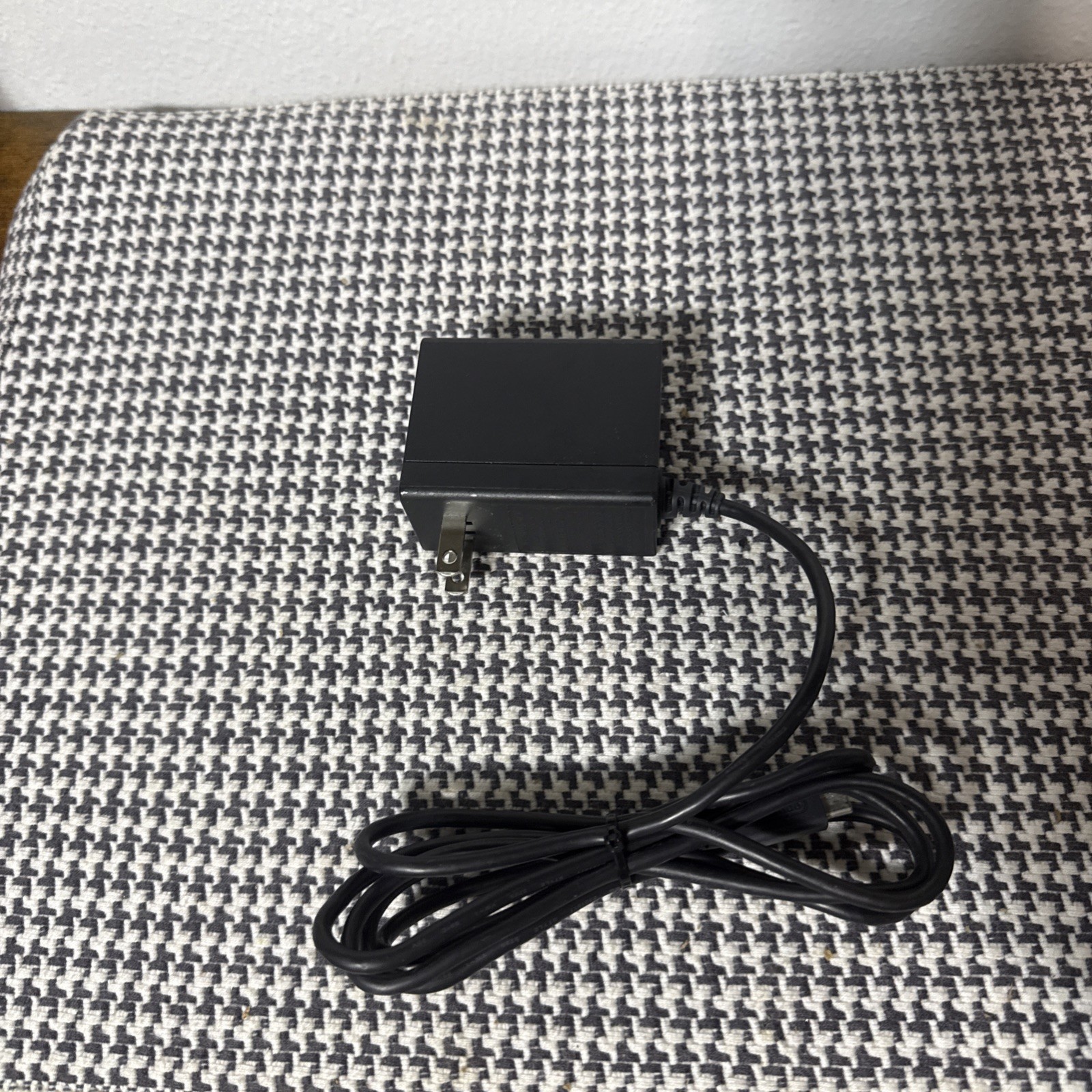 Nintendo Switch AC Adapter Power Supply HAC-002 Charger