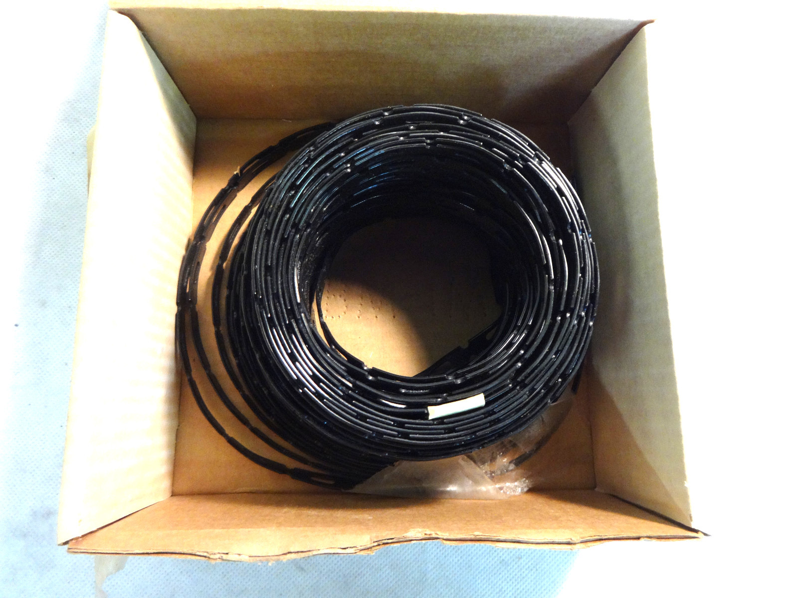 NEW BOX OF 100 NUTONE SCOVILL #345 CENTRAL CLEANING SYSTEM SUPPORT STRAP FOR PVC