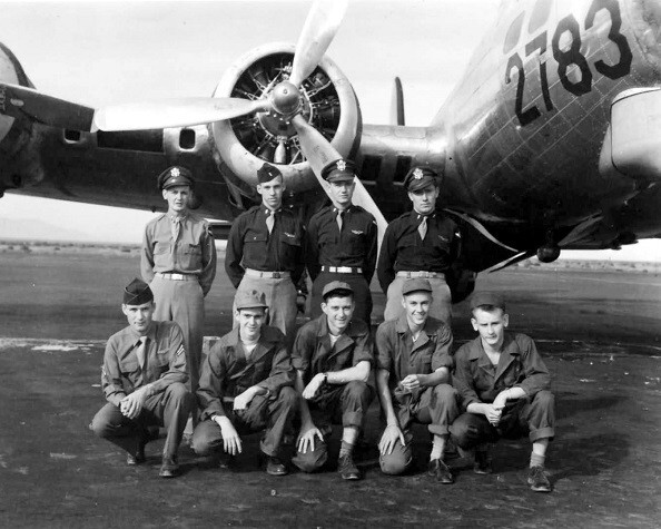 Boeing B-17 Flying Fortress Bomber Crew #2783 8x10 WWII Photo 830a