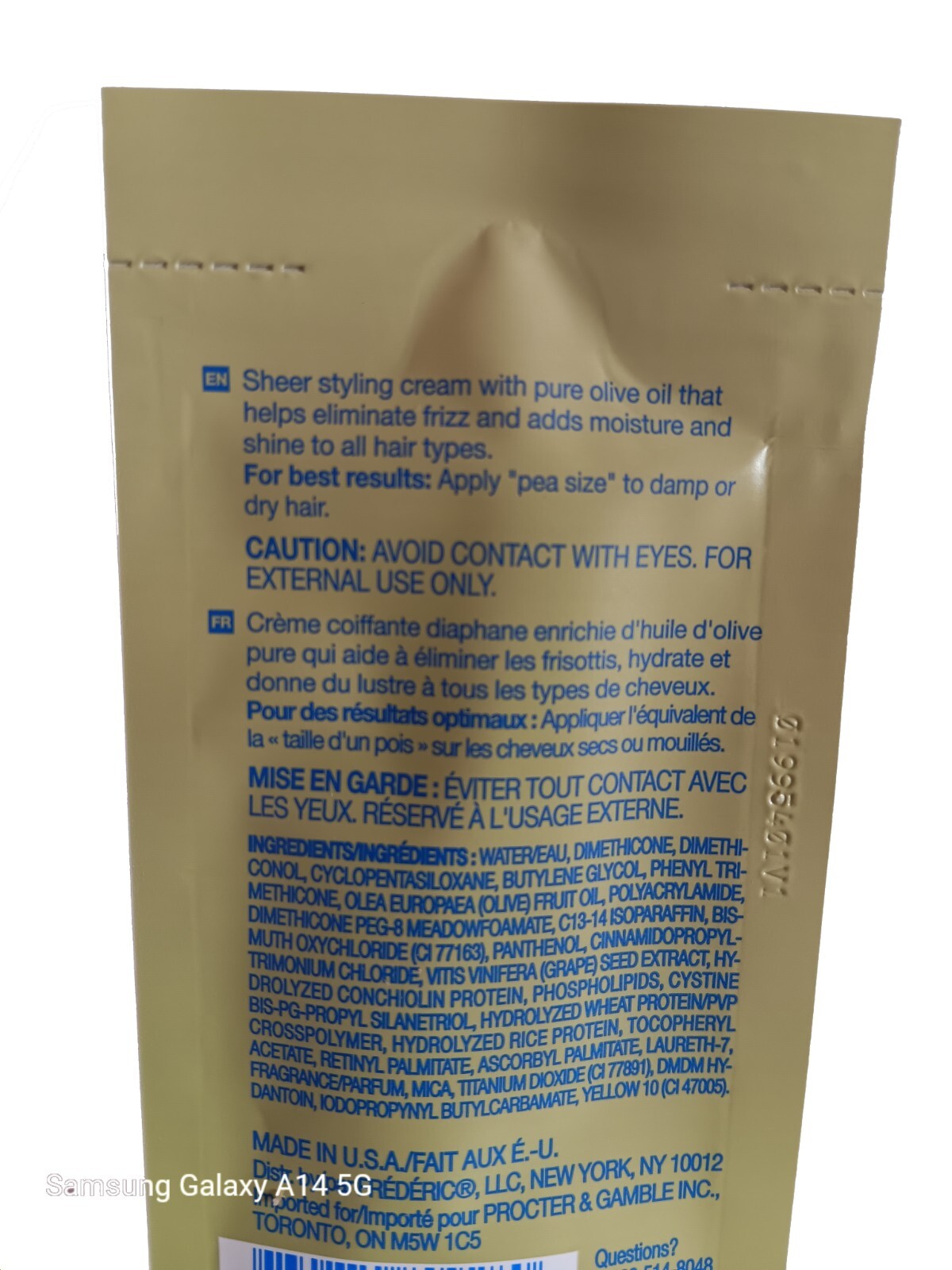 Fekkai Glossing Cream - (25 Packets/Samples) and Free Gift