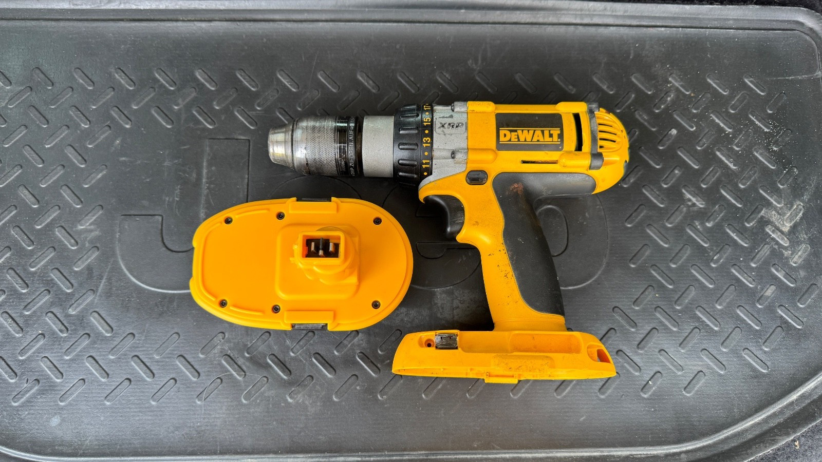 DeWalt 18V Cordless Drill Lot