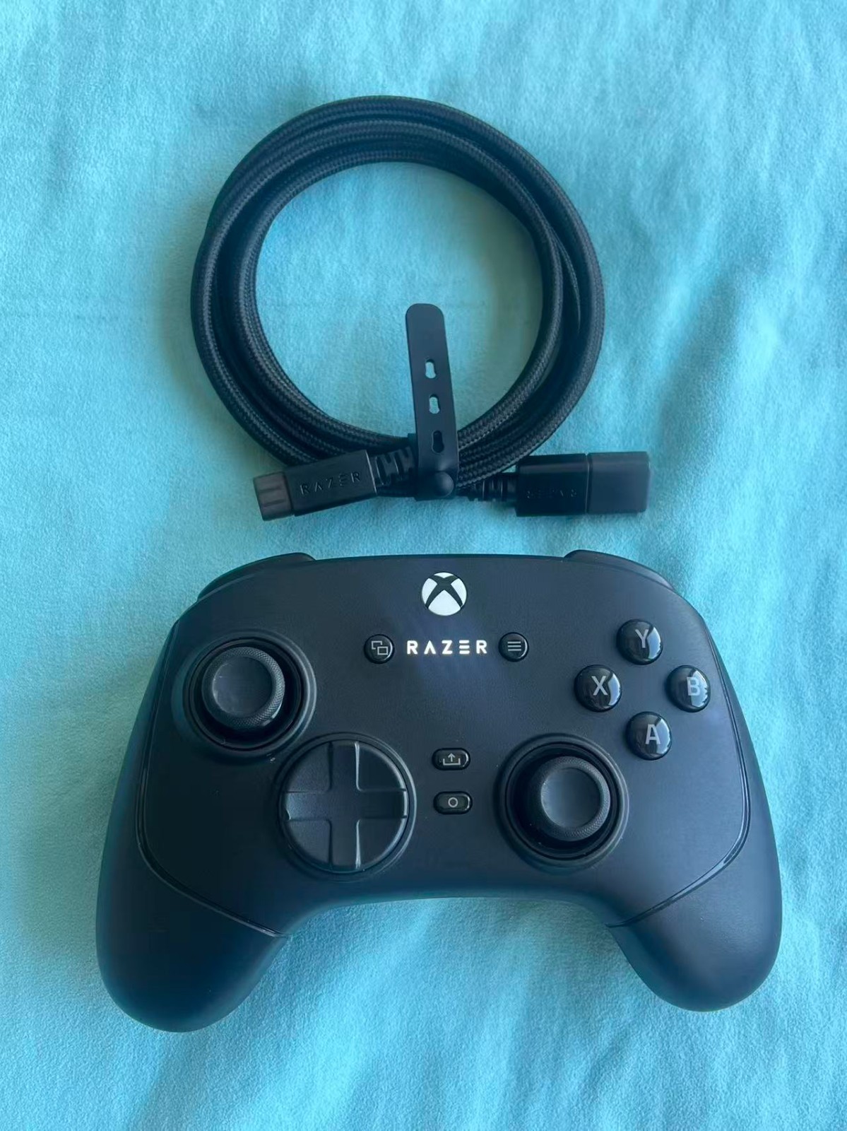 Razer Wolverine V3 Pro Controller RZ06-0520 for XBOX , PC