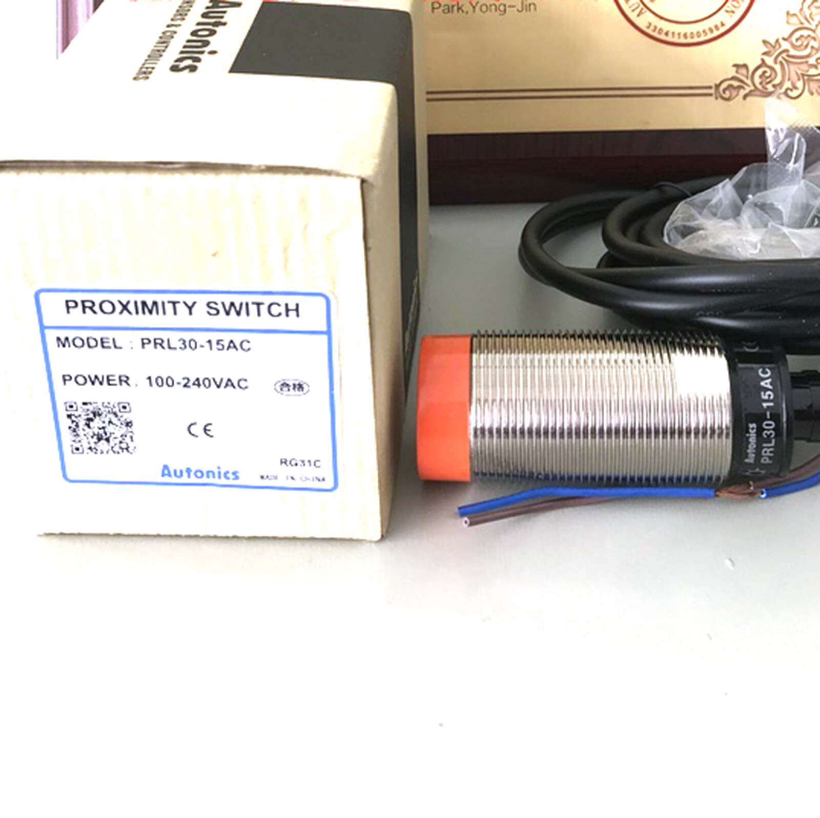 Autonics PRL30-15AC Proximity Sensors Inductive1pcs