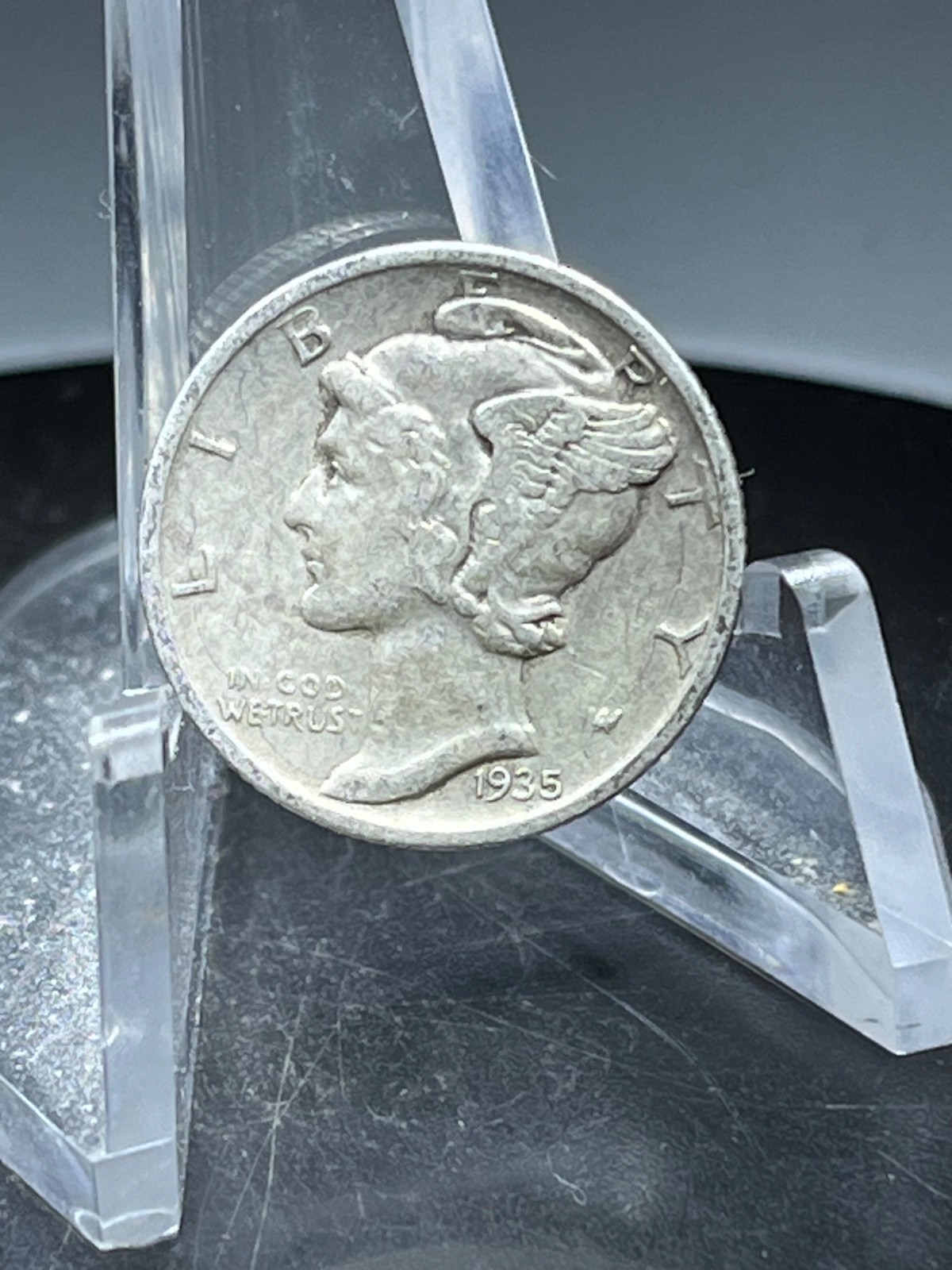 1935 Mercury Dime - Actual Silver Coin # CB111
