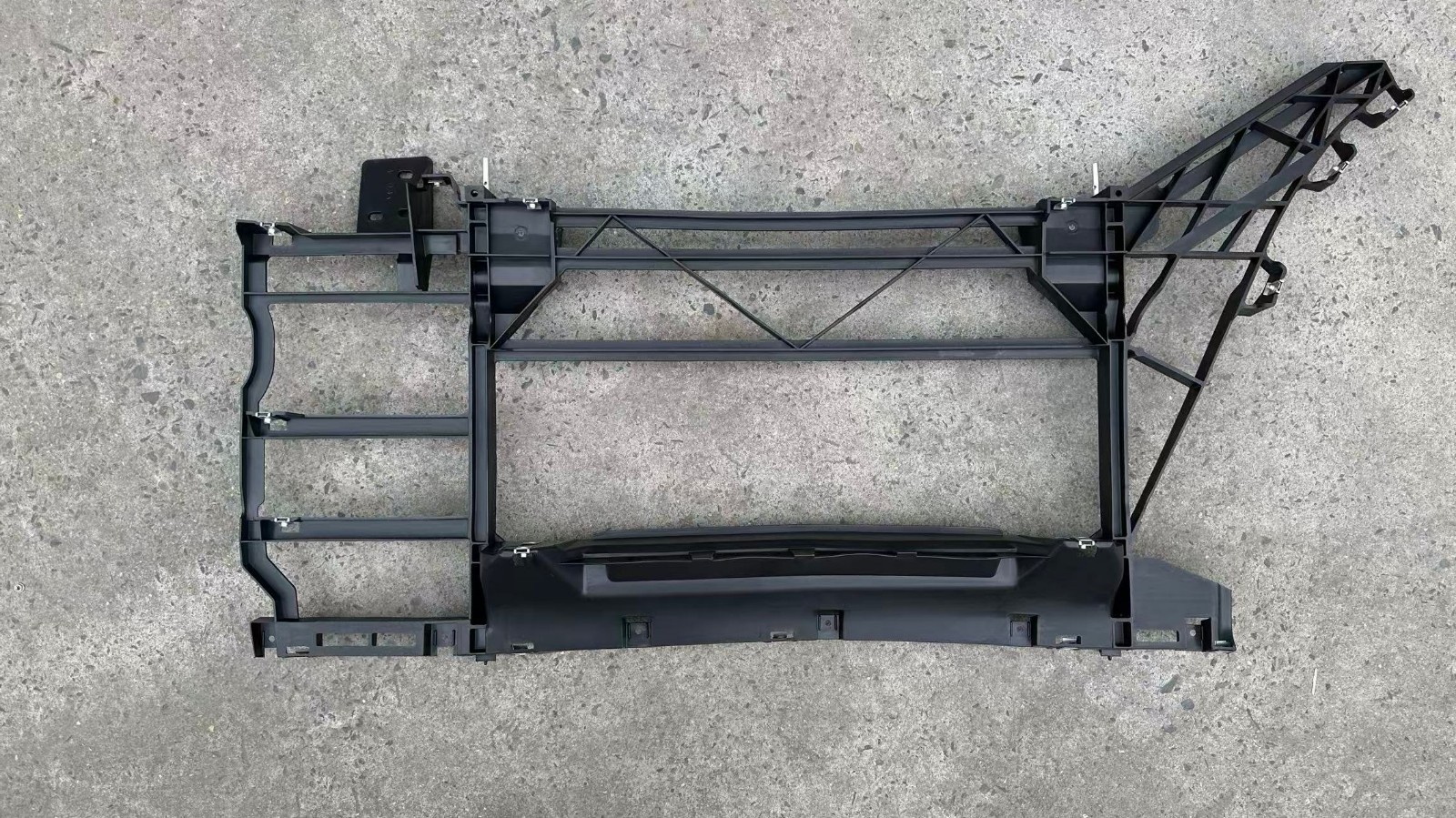 Front Side Fairing Support Passenger Side For Volvo VNL 2018-2024