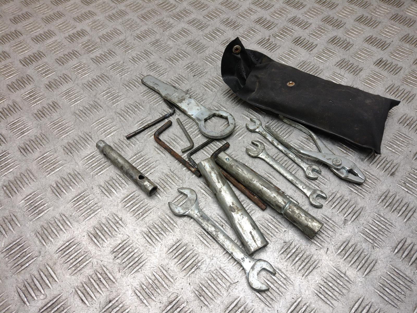 2001 KAWASAKI ZX6 R 600 J2P Tool Kit