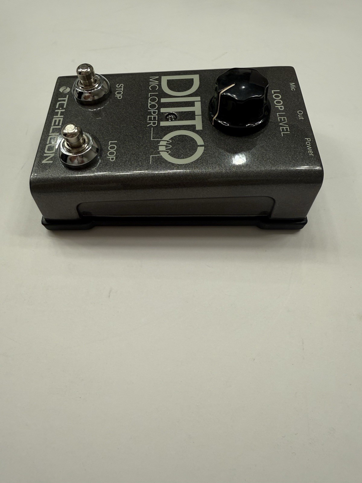 TC Helicon Ditto Mic Looper Loop Vocal Effect Pedal + Box & Power Supply