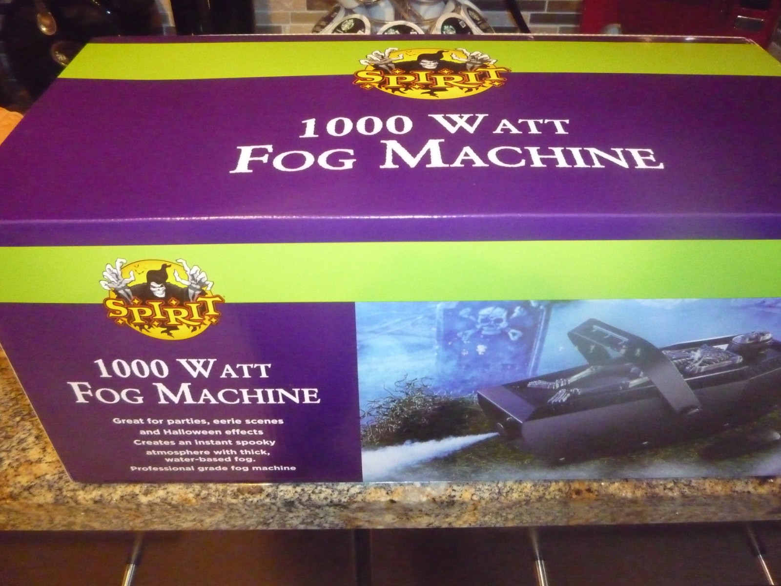 Celebrity owned Halloween NEW rare Spirit Fog Machine 1000 Watt & FREE Fog Scent