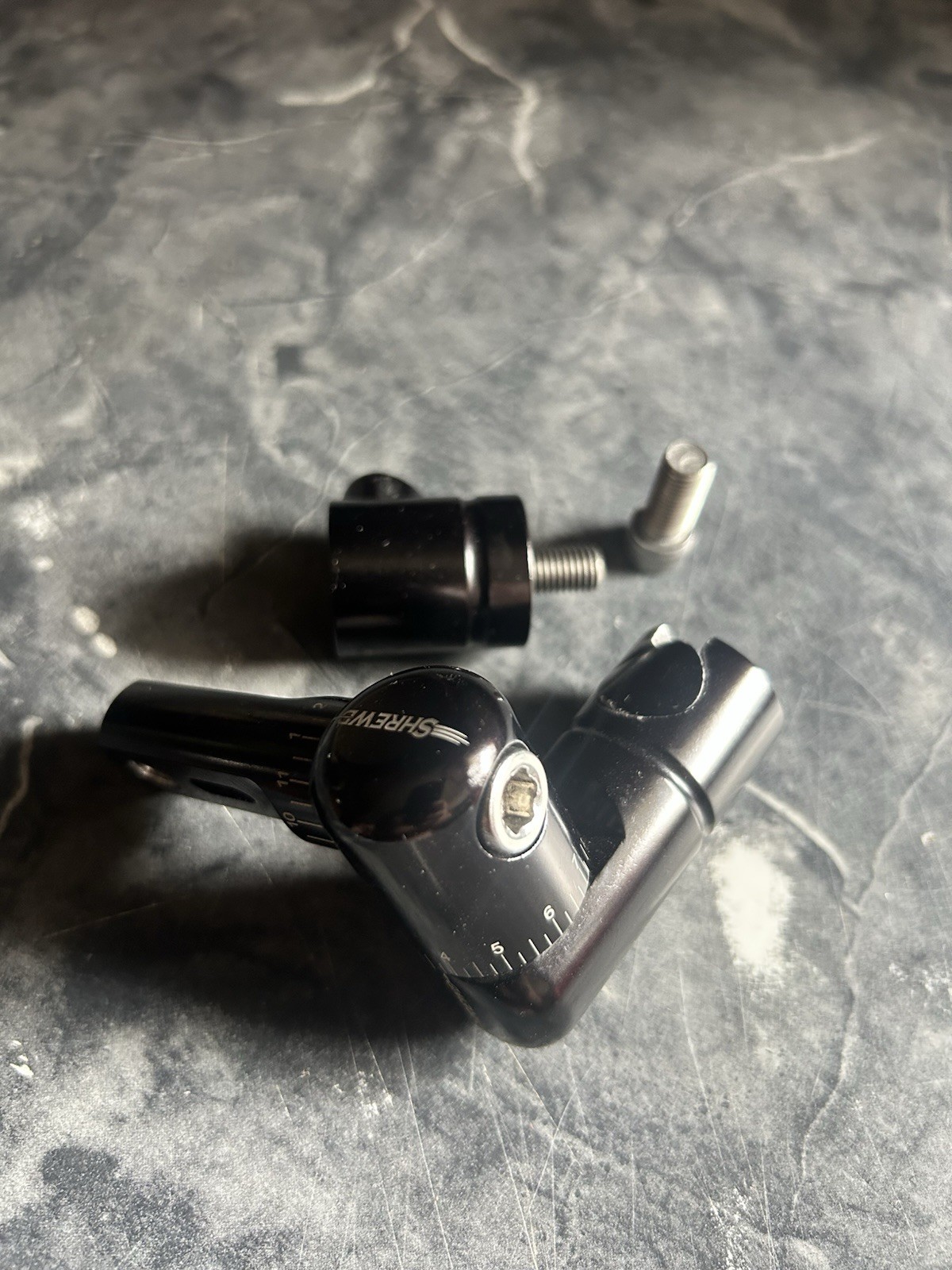 Shrewd Adjustable Single V Bar/ Plus Front Disconnect