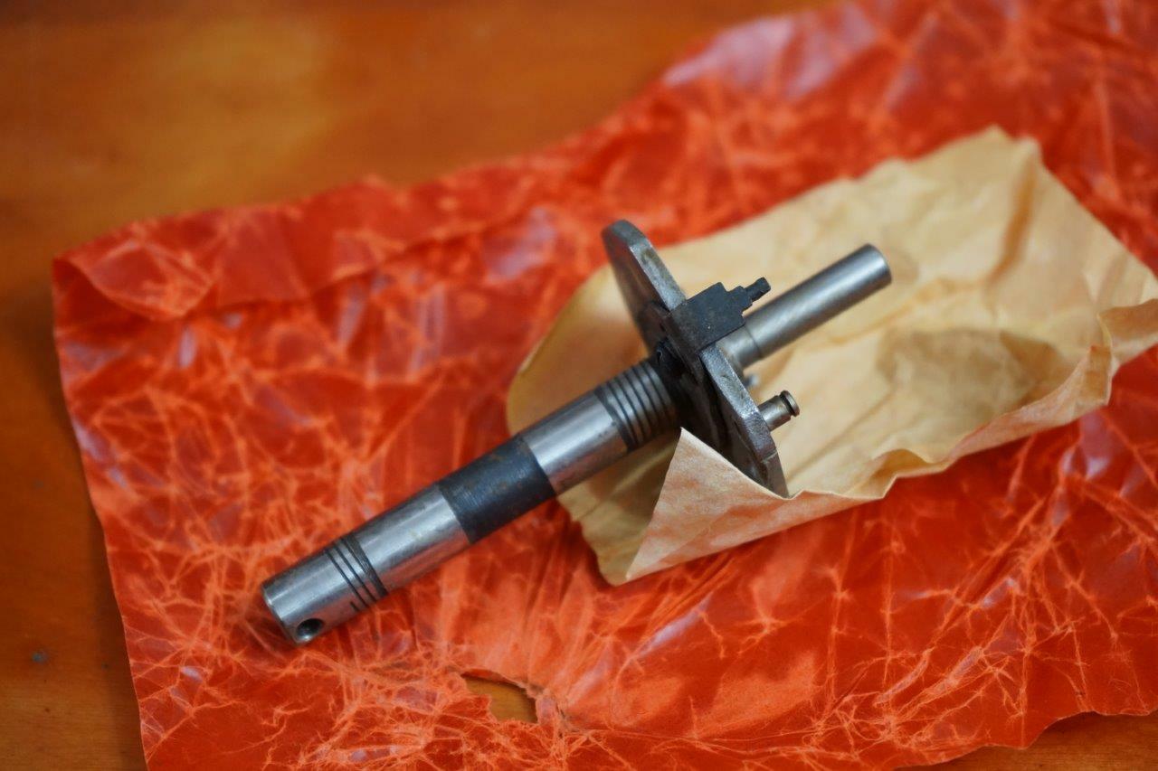 NOS Bosch VW Distributor Shaft (36HP, 010, 019, BR8)