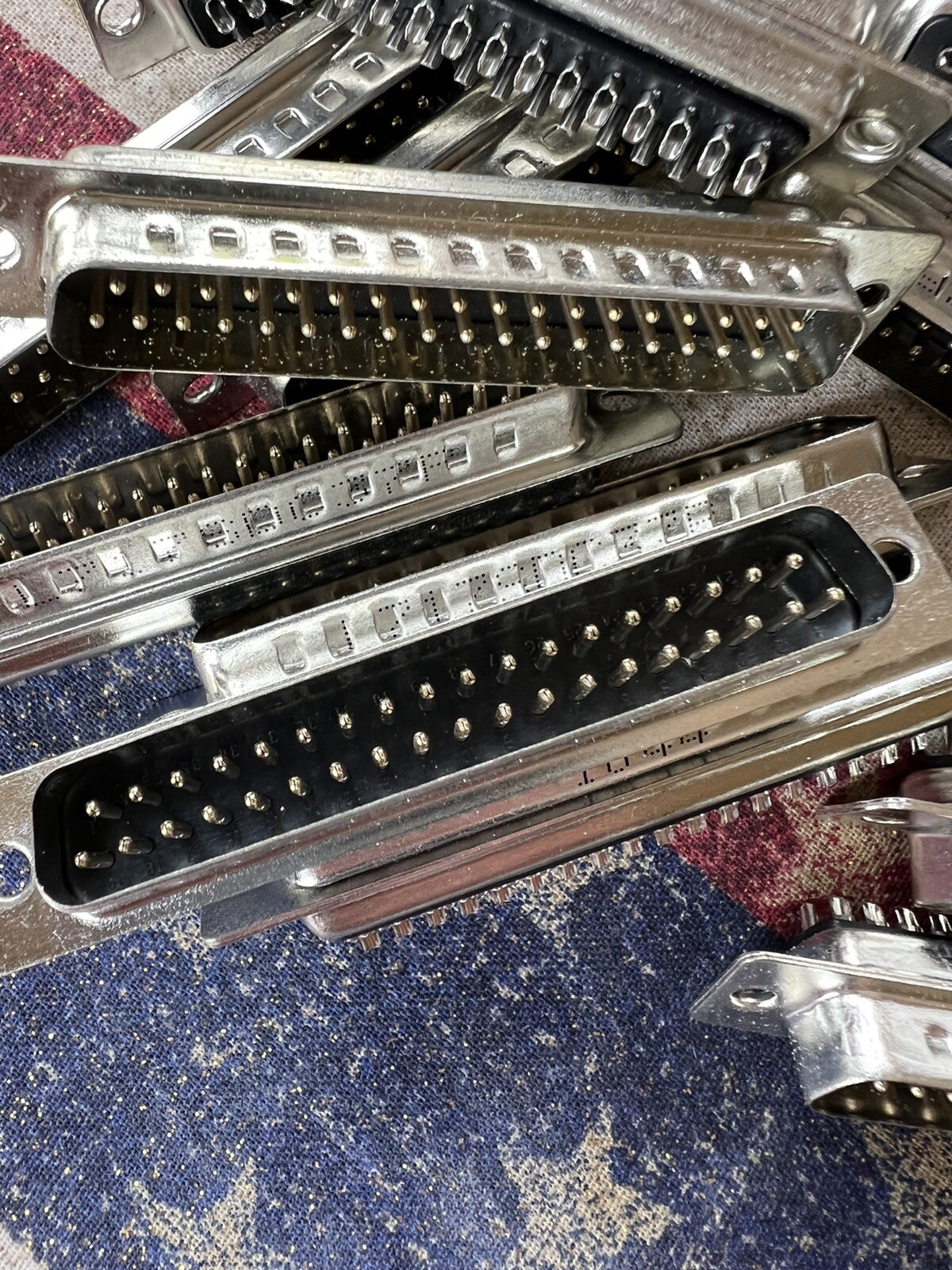 ** Quantity 2 ** AMPHENOL L717SDC37P 37P 37 pin male