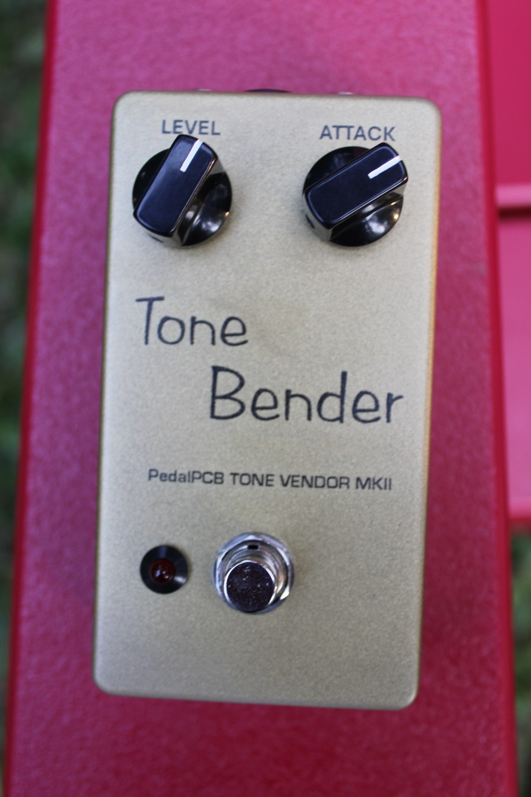 Germanium Tone Bender MKII guitar pedal - classic fuzz, PedalPCB Tone Vendor