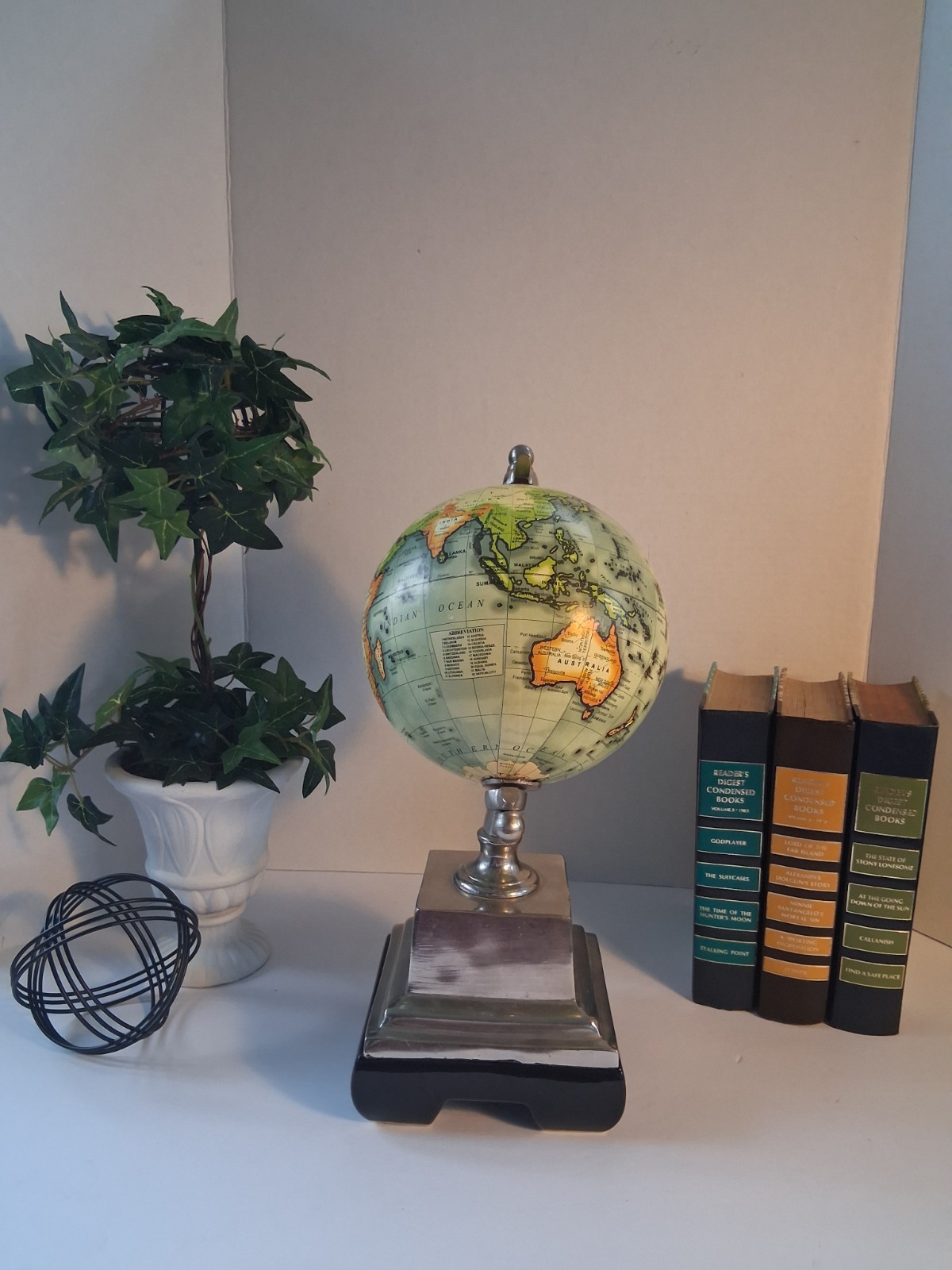 World Globe; Pedestal Style; Silver Toned, Desktop Globe