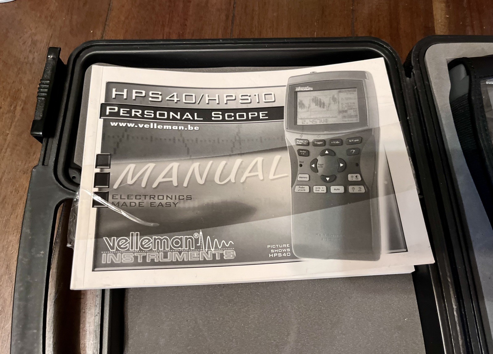 Velleman Instruments Personal Scope Handheld Oscilloscope HPS 40 With Hard Case
