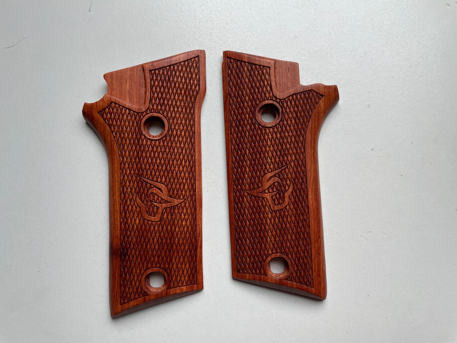 New All Checker Handle decor grips for taurus, pt-911, 940 full size#01