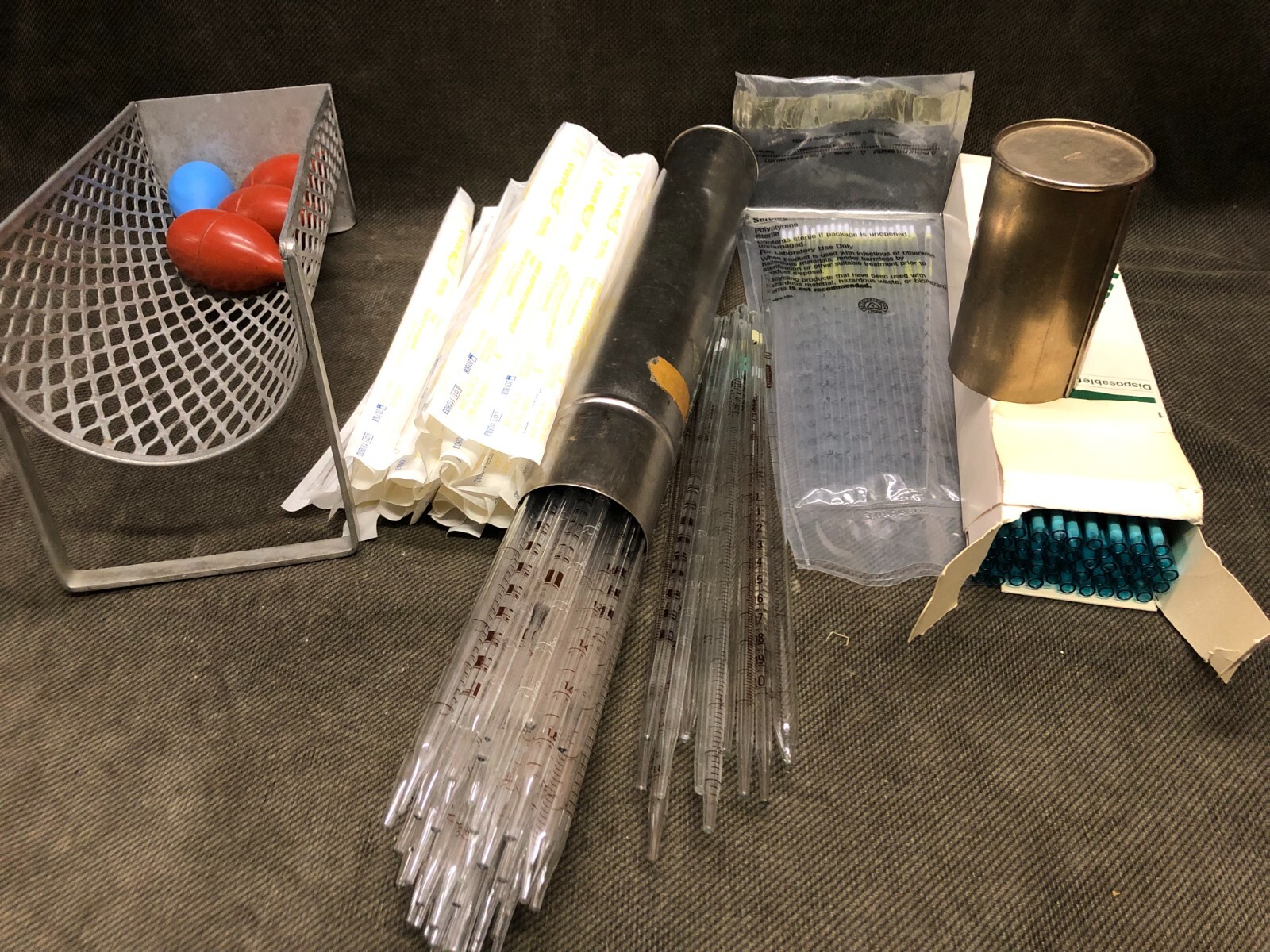 LOT 100+ Glass & Disposable Pipets Rack and More!
