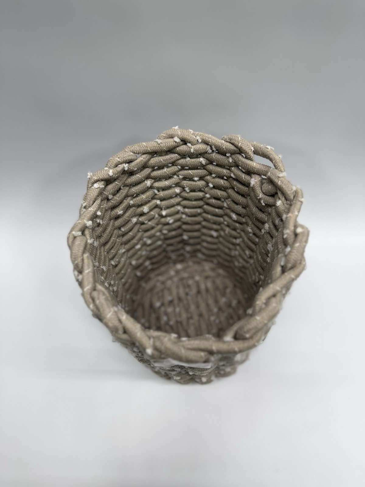 UGG Woven Braided Soft Round Storage Basket Bin Beige 10”