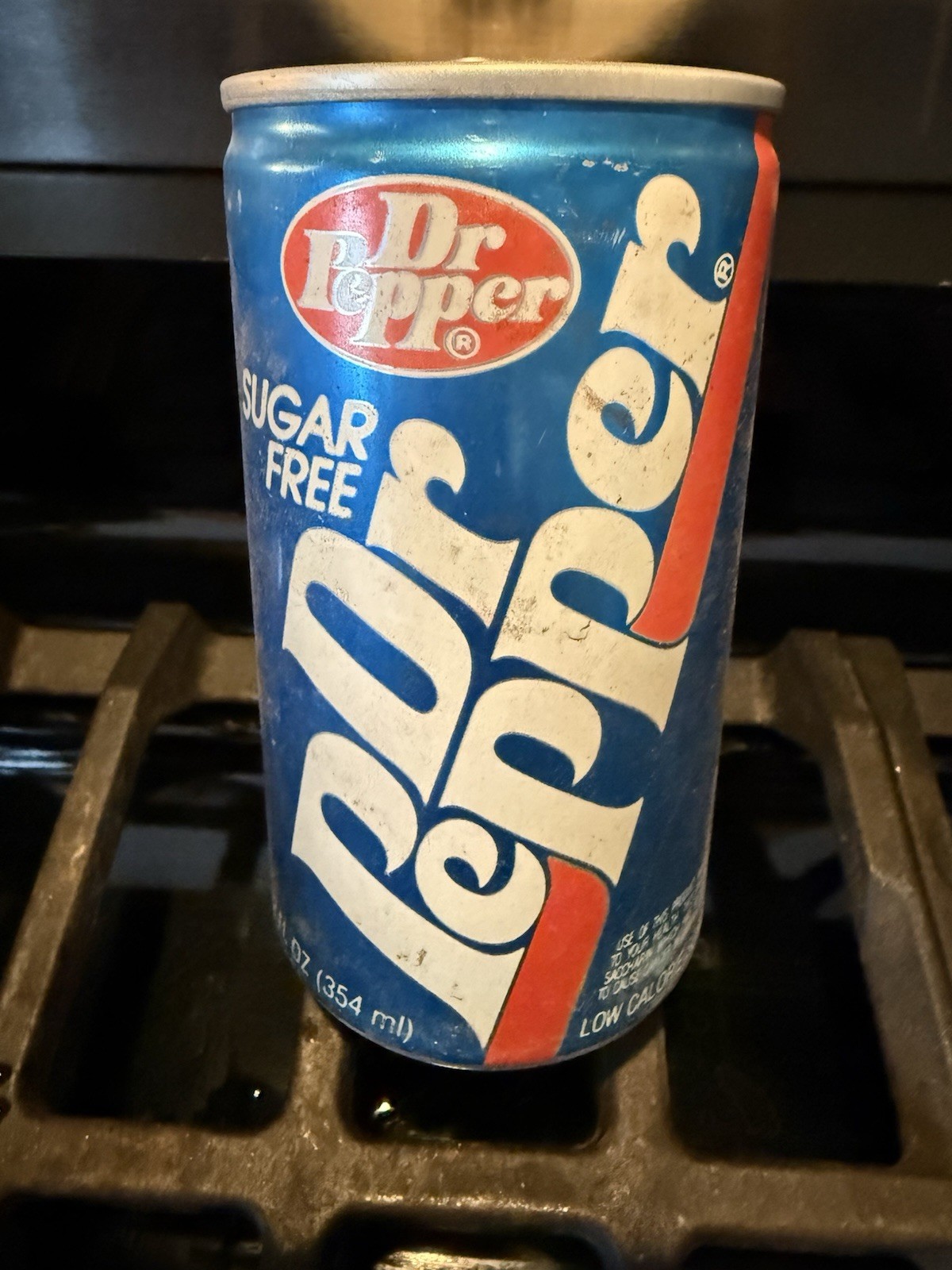 DR. PEPPER SODA  🥤   Can 🥤ELUSIVE NUTRASWEET BLEND SUGAR FREE