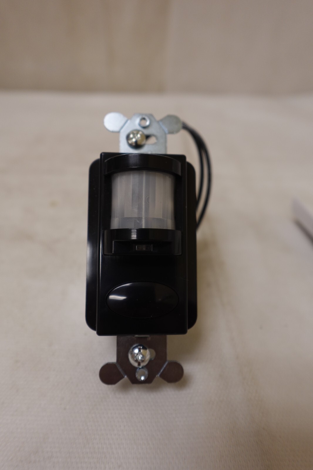 Acuity Sensor Switch - PIR Motion Detector Wall Decorator Switch WSD BK (Black)