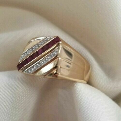 Lab-Created 2.30 Ct Princess Cut Ruby & Diamond Men's Ring 14K Yellow Gold FN