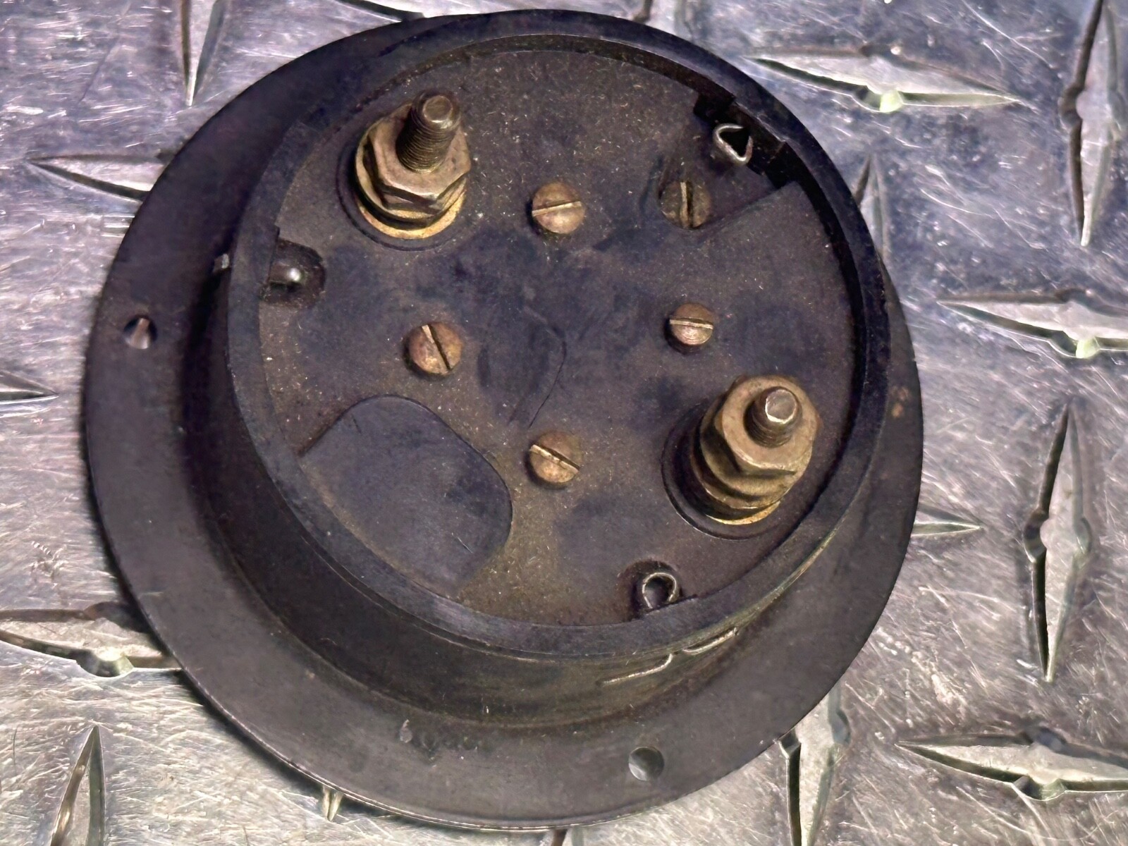 Roller Smith 0 to 30 volts DC voltmeter could be used for 24 volt system ??