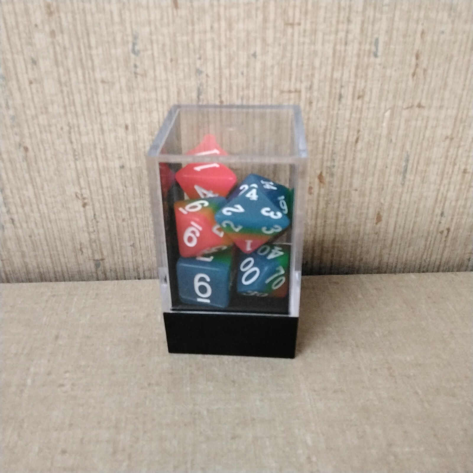 Bescon Midnight Candy Glowing Dice