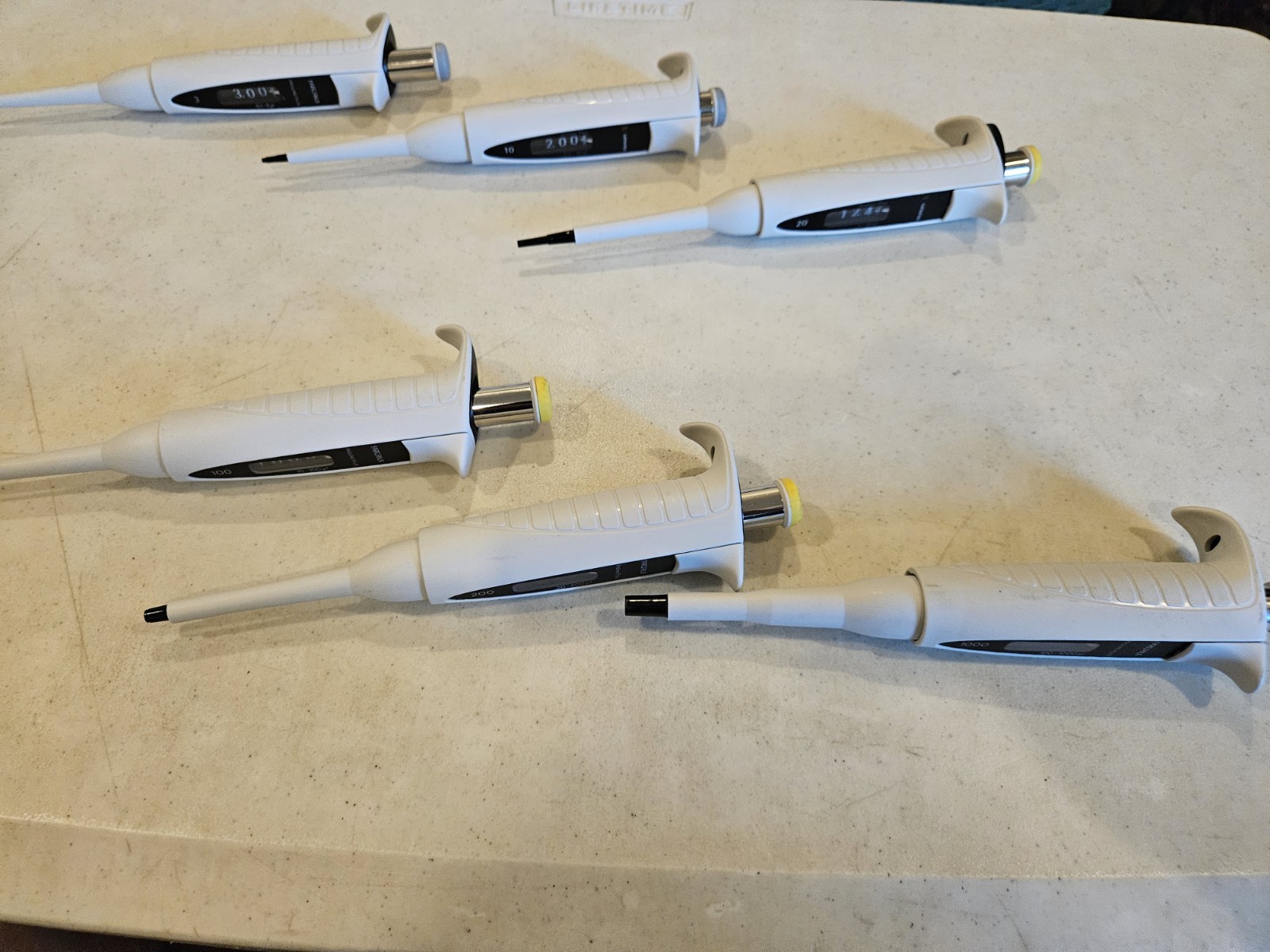 Sartorius pipet Pipette 3 , 10, 20, 100 , 200 , 1000 ml  Proline plus set Biohit