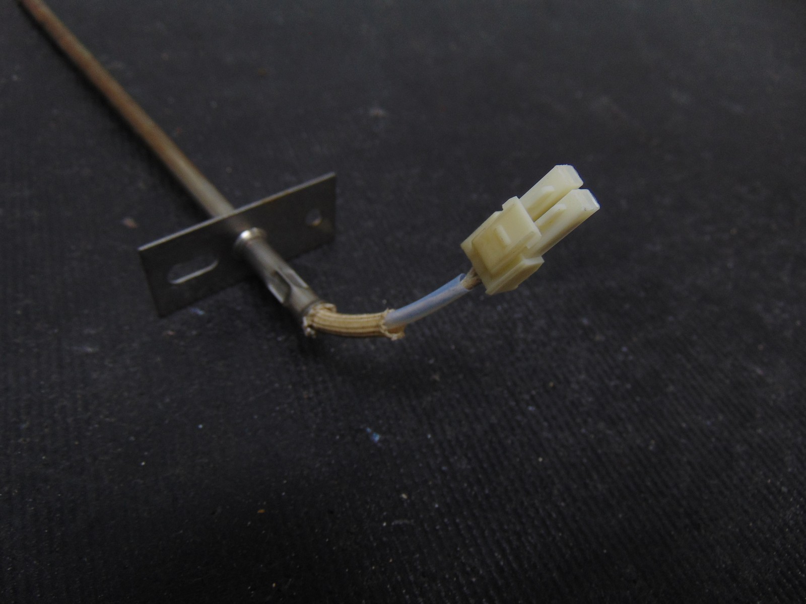 Maytag Range MER8700DS1 Temperature Sensor W10586204