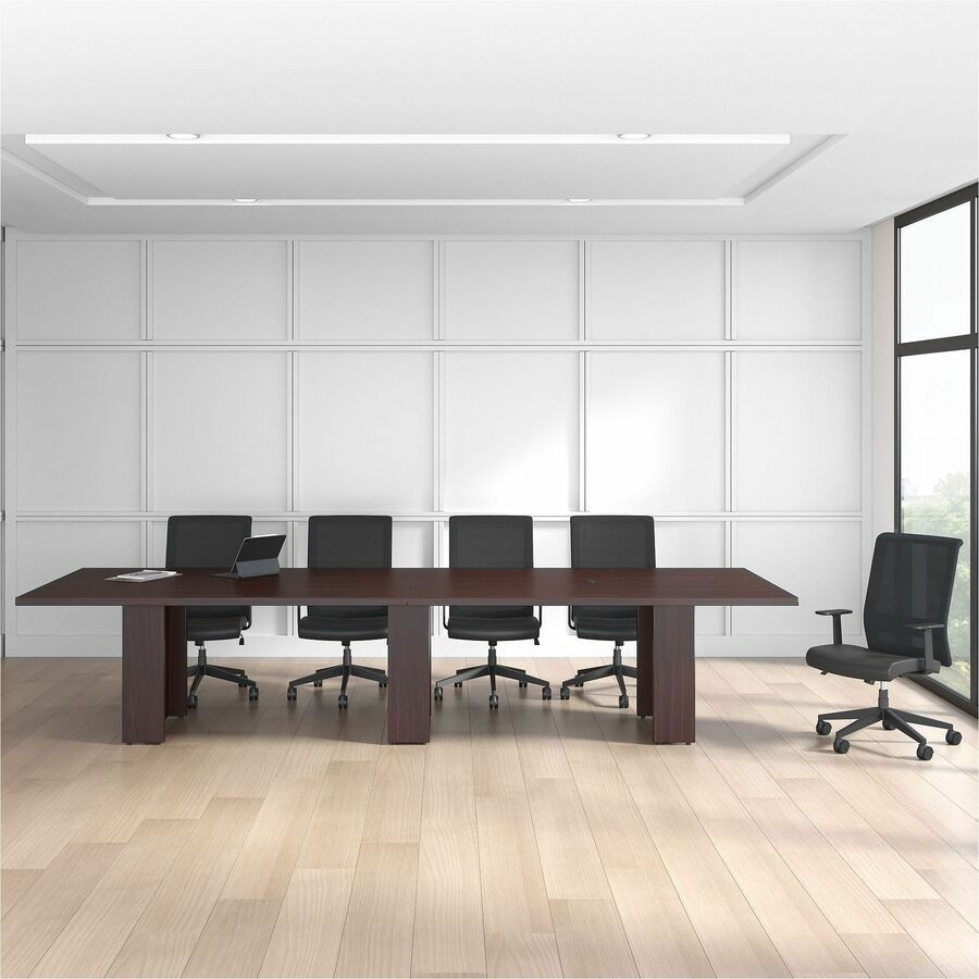 Lorell Prominence 2.0 Table Laminate Base w/ Door (plb24my)