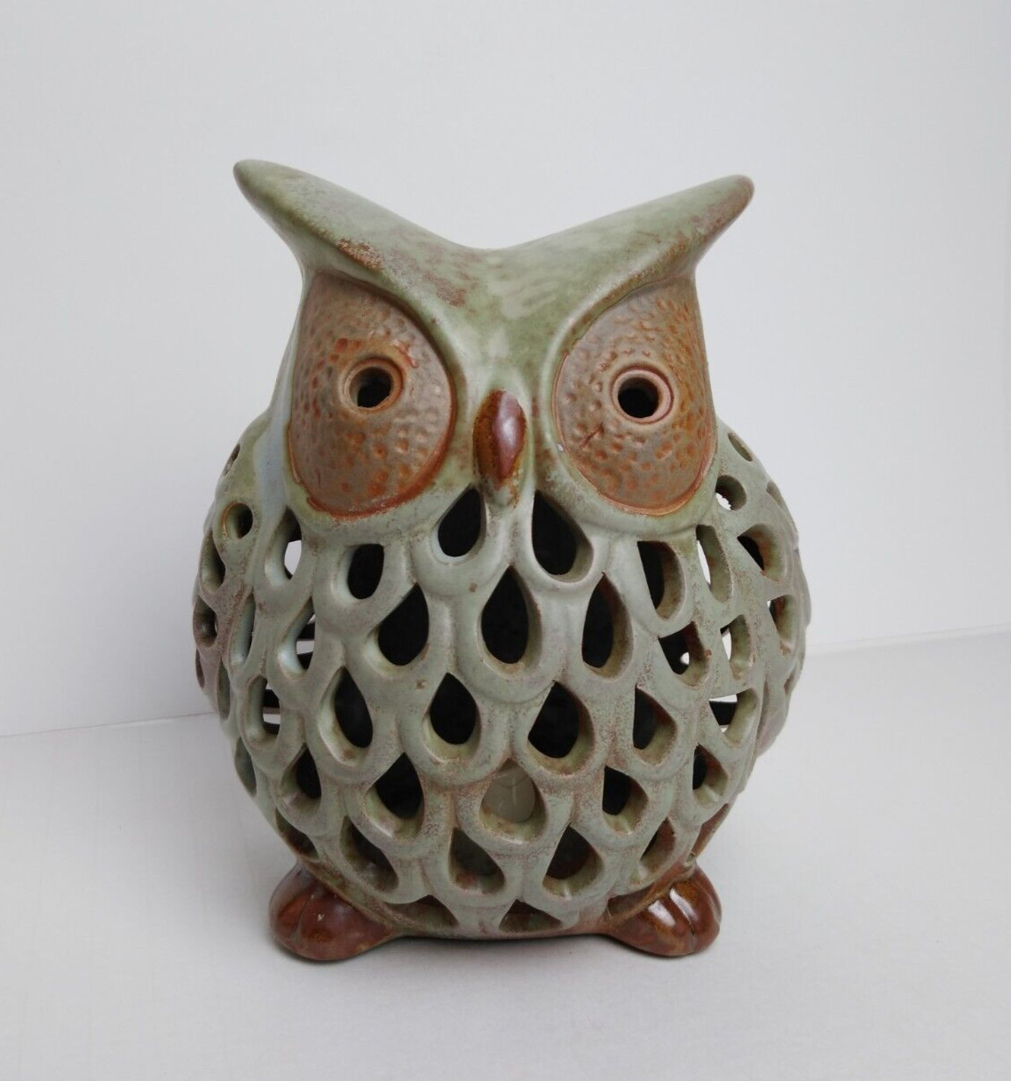 Gray Owl Tabletop Night Light 1970's Light Changes Colors 7" Ceramic/Pottery Vtg