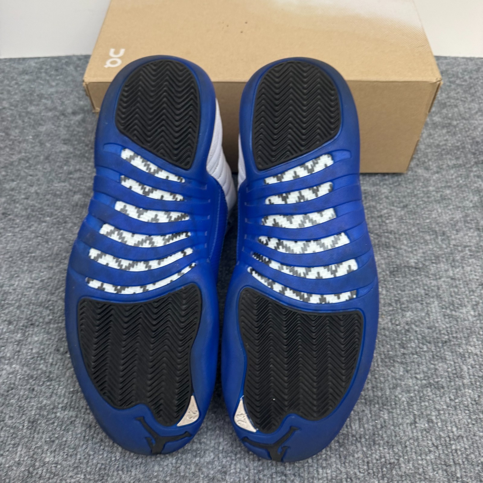 Nike Air Jordan 12 Retro "Blueberry" White Black Game CT8013 140 Men's Size 9.5