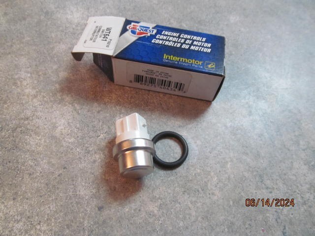 WT641 Intermotor Engine Cooling Fan Switch xref. Standard TS-369 Free shipping