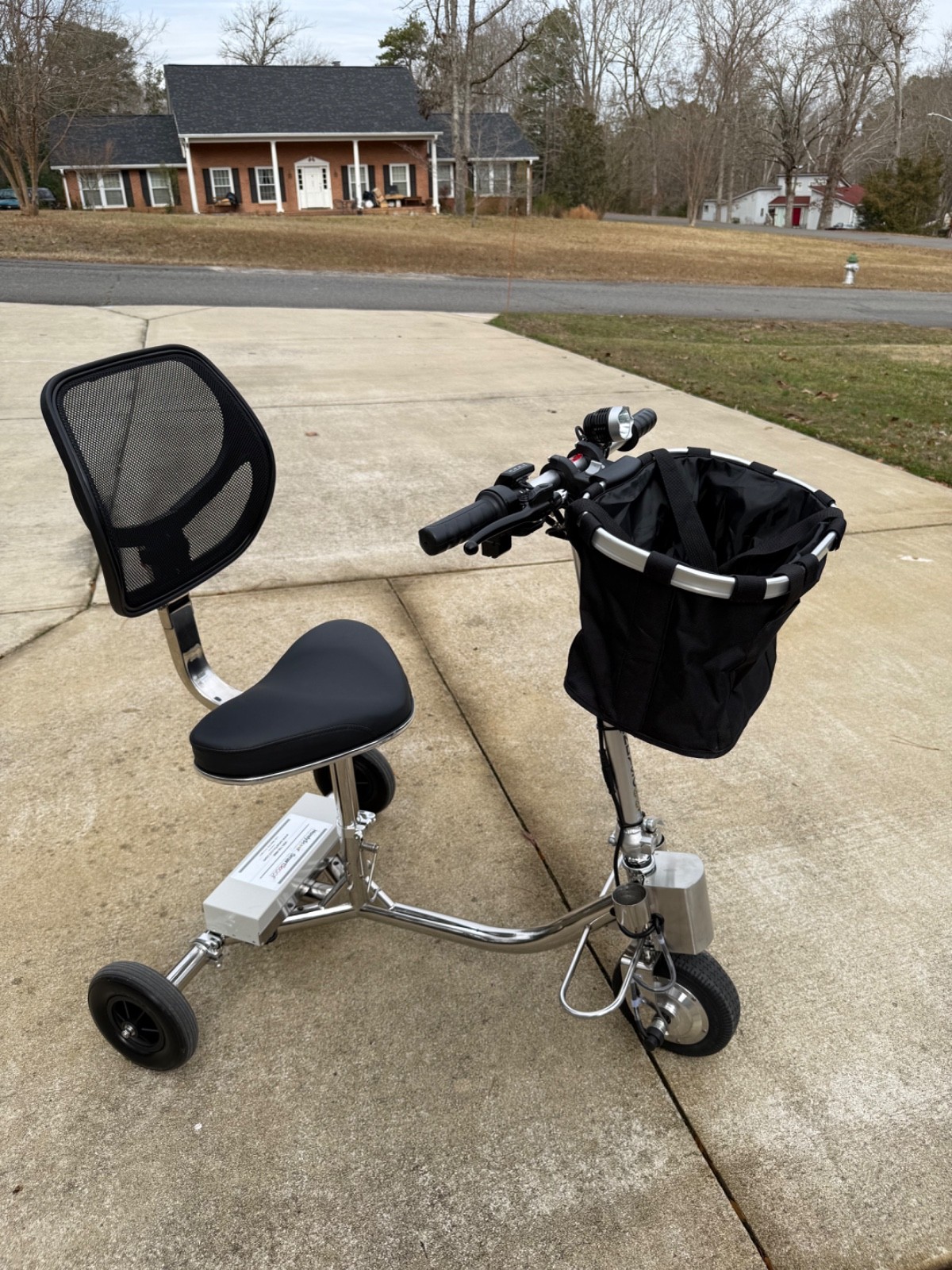 foldable mobility. travel scooter