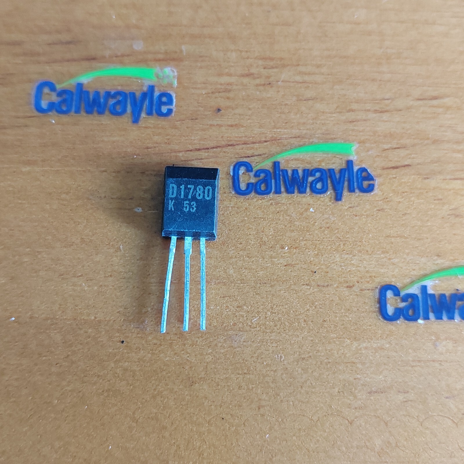 1PCS 2SD1780 TO-92L D1780 TO92L