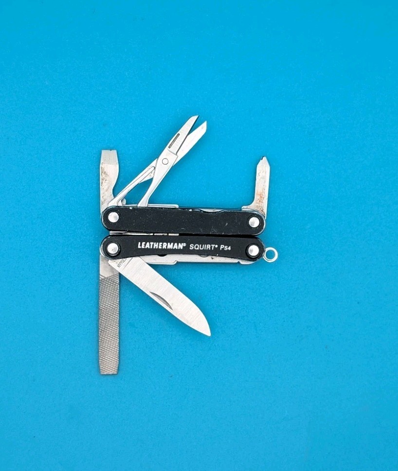 Leatherman SQUIRT PS4 Multi-Tool With Pliers Scissors Knife BLACK!