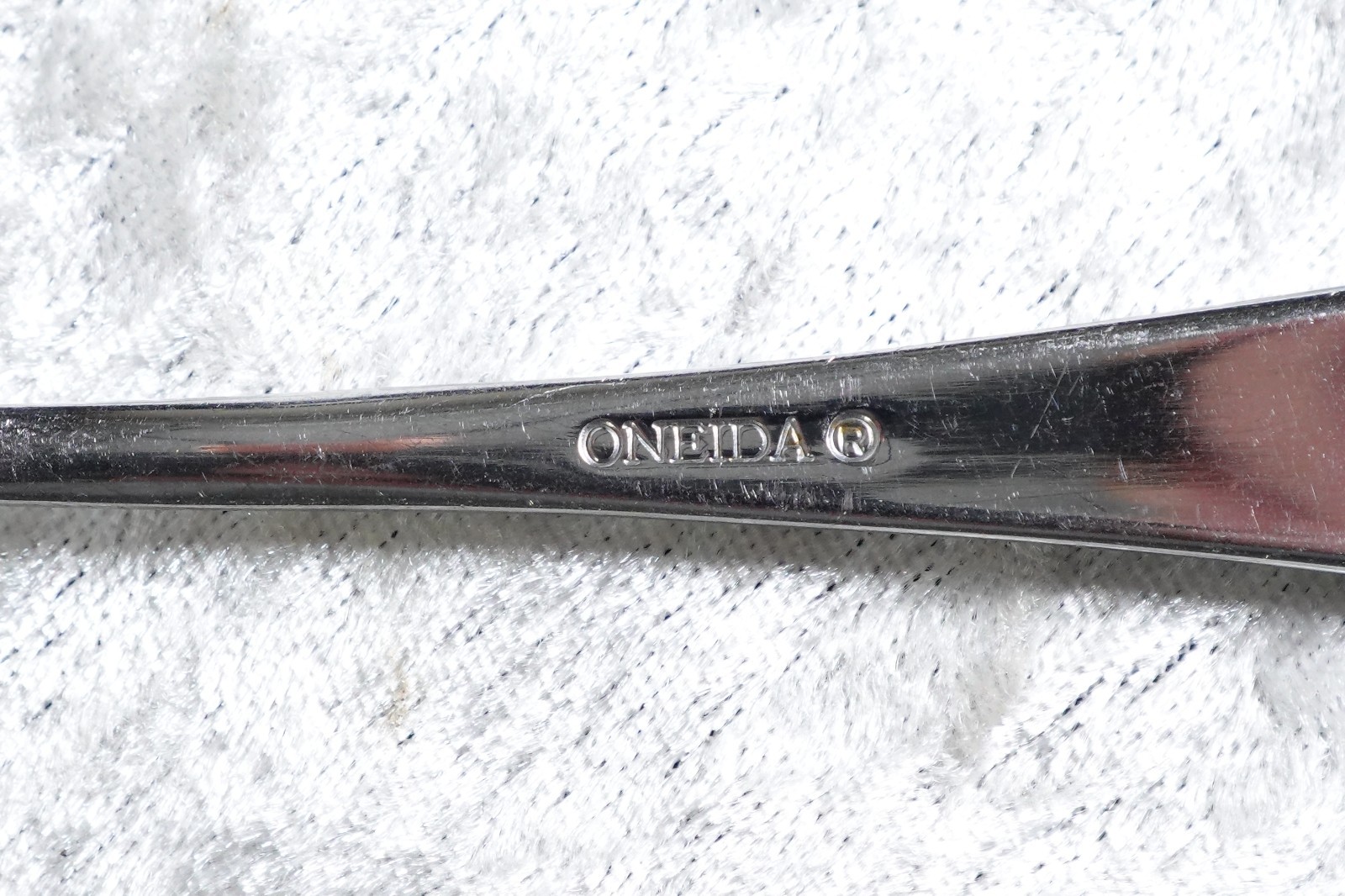 Icarus Pattern By Oneida Stainless Steel Flatware 11 Place Oval Soup Spoons