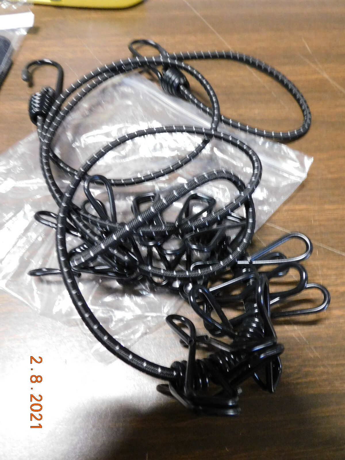 Portable Clothes Line W/ 10 Attached Clothes Pin