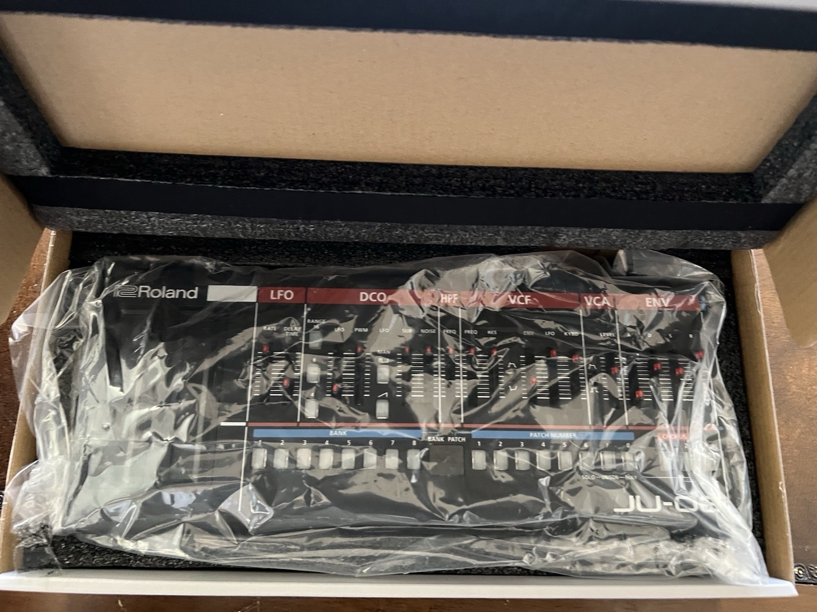 Roland JU-06 Boutique Synth (With Box)