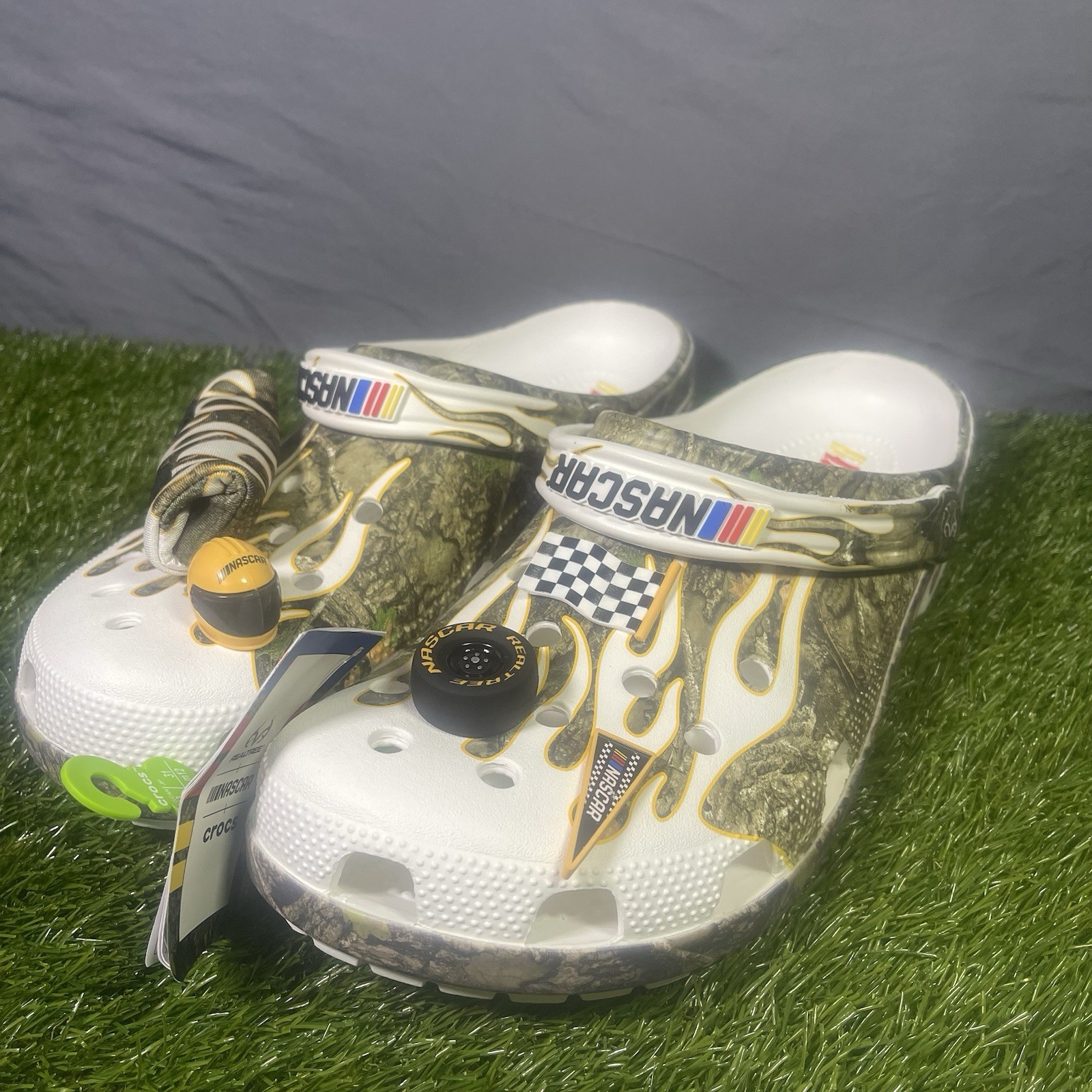 NASCAR x Realtree Crocs Classic Clog Men's 13 w/ Jibbitz charms Allover camo