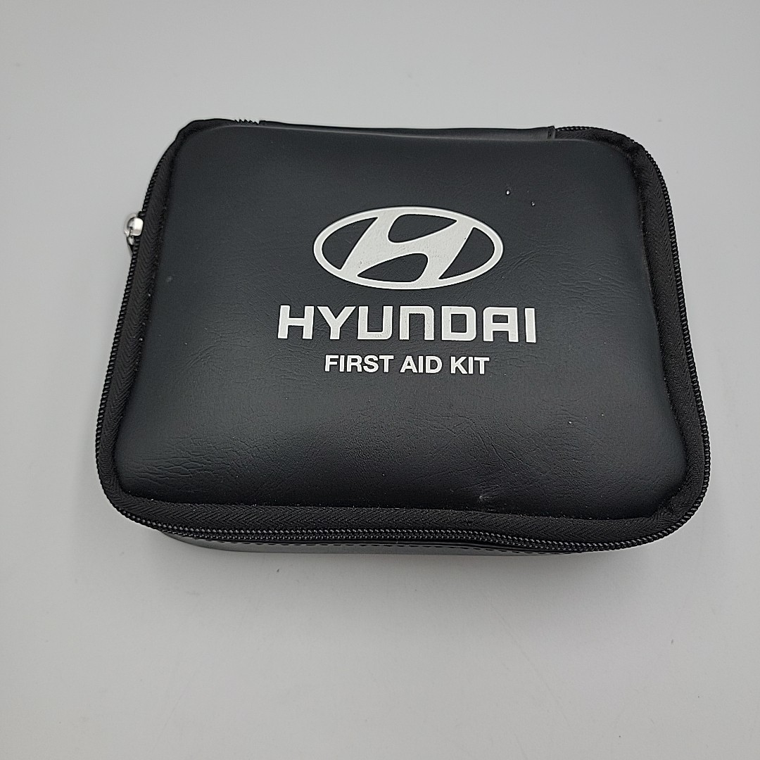 NEW OEM HYUNDAI FIRST AID KIT 00083 ADU00