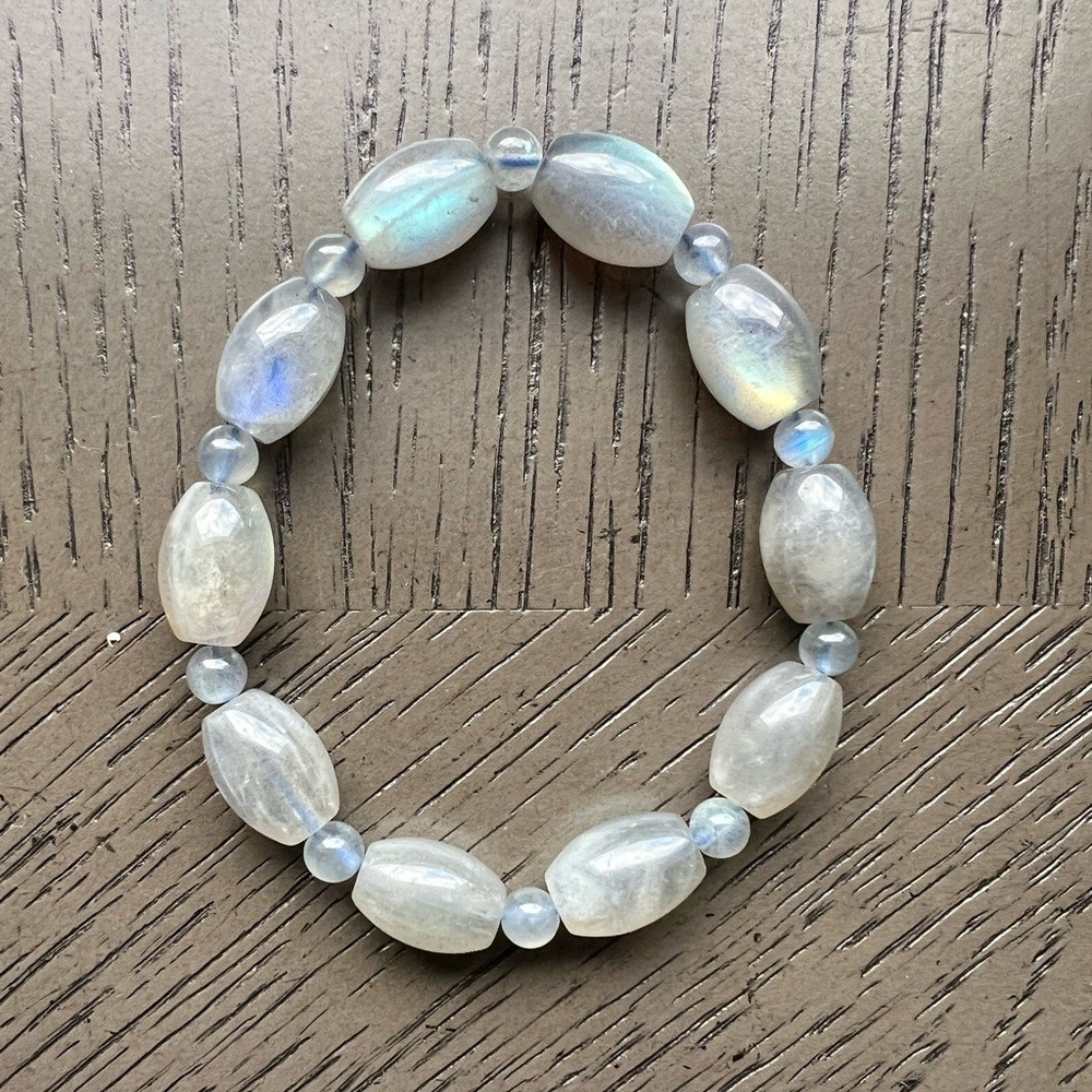 Labradorite barrel bracelet 10mm SIZE 6.5’