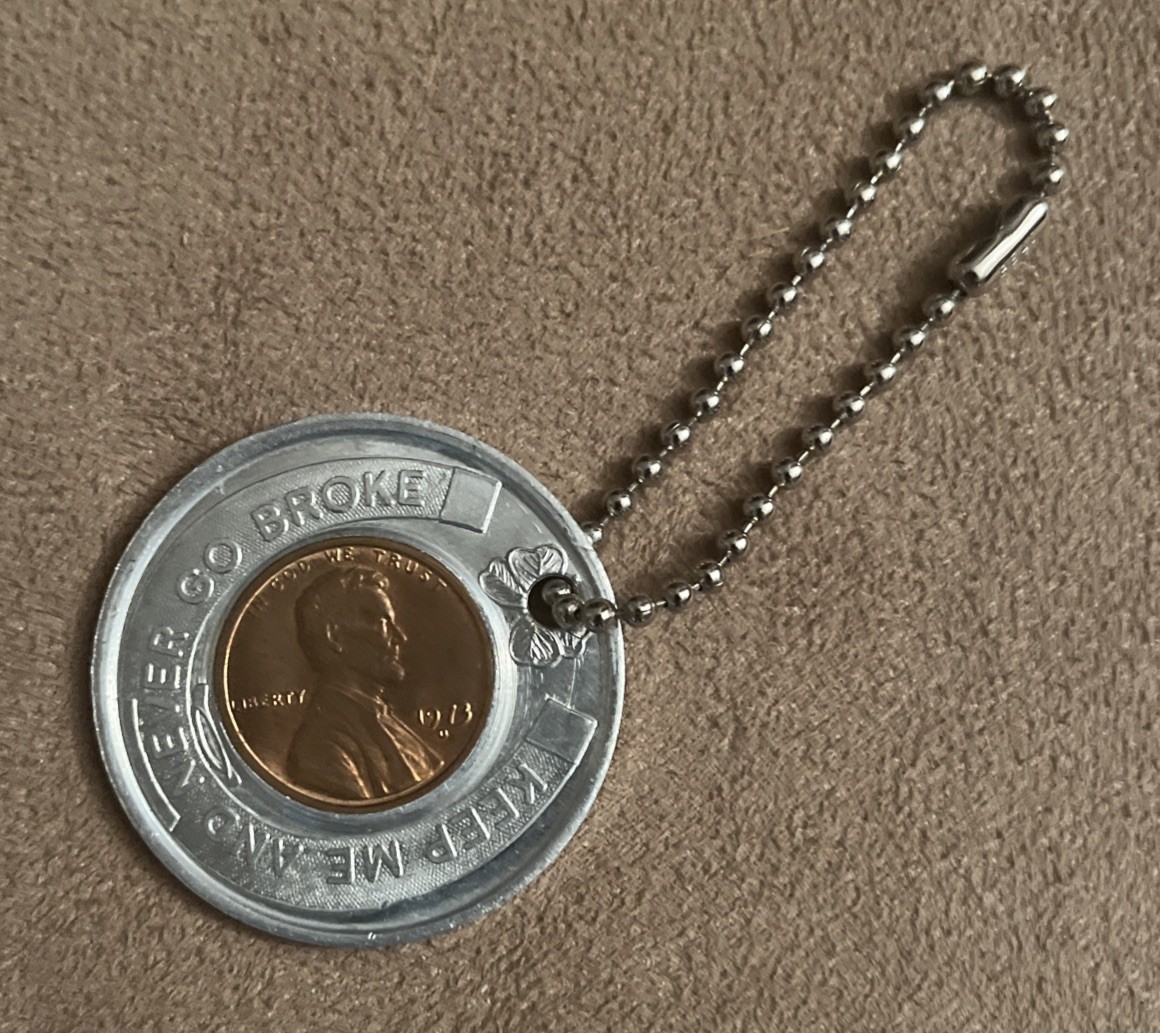 VINTAGE LAS VEGAS  CLUB 1973D LUCKY  PENNY  KEY  CHAIN