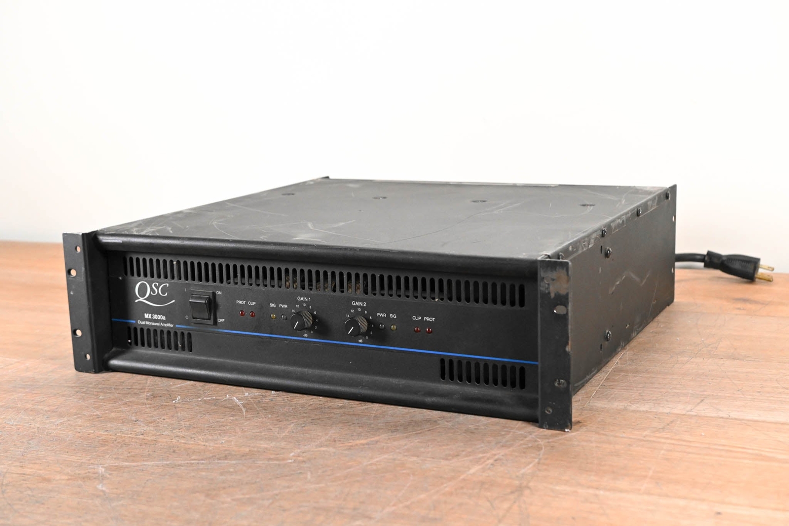 QSC MX 3000a 2-Channel Power Amplifier CG01A9D