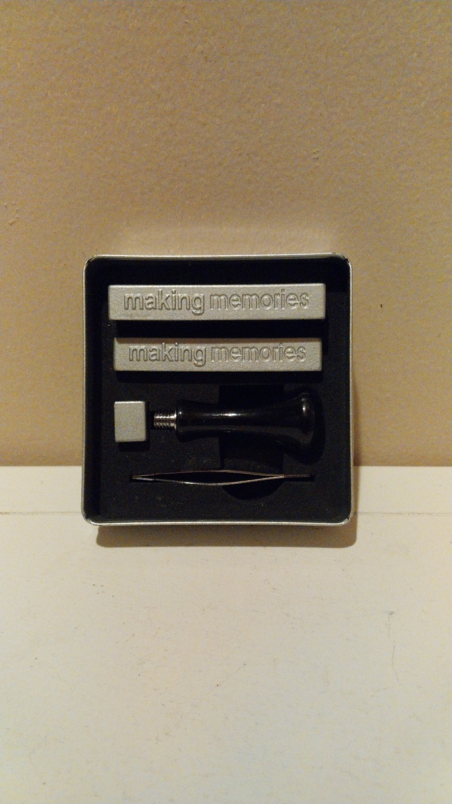 Making Memories 5 Piece Metal Magnetic Tool Kit Preowned
