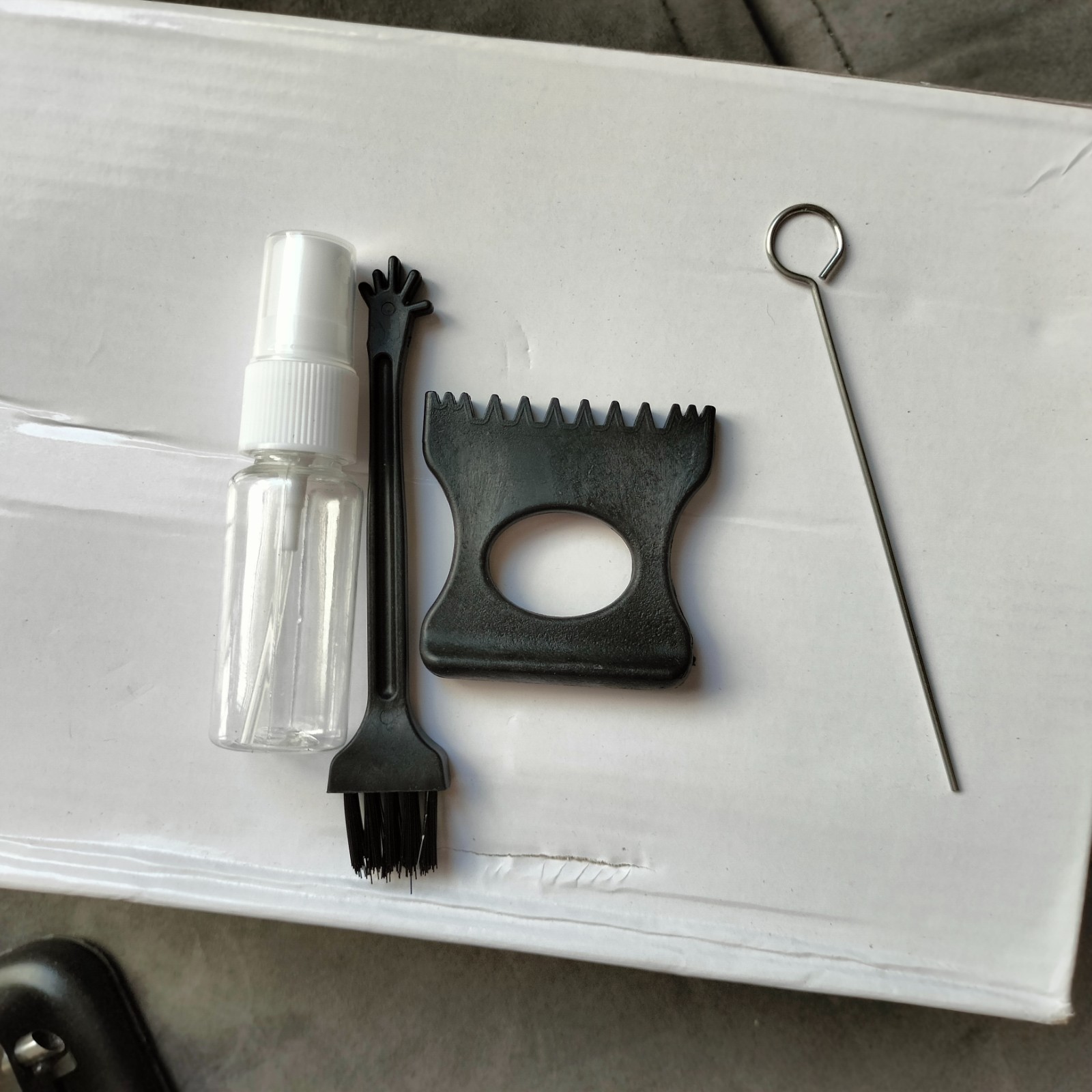 Cigarette Rolling Machine w/ Accessories - Manual - Fits Most Cigarette Tubes