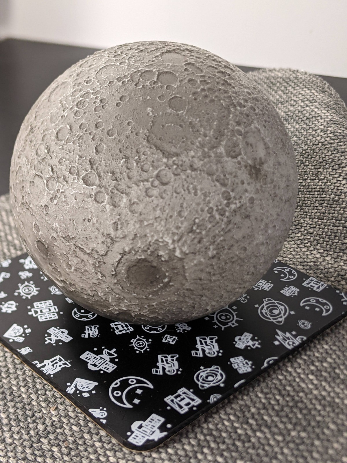AstroReality LUNAR Regular Topographic Moon Globe Model