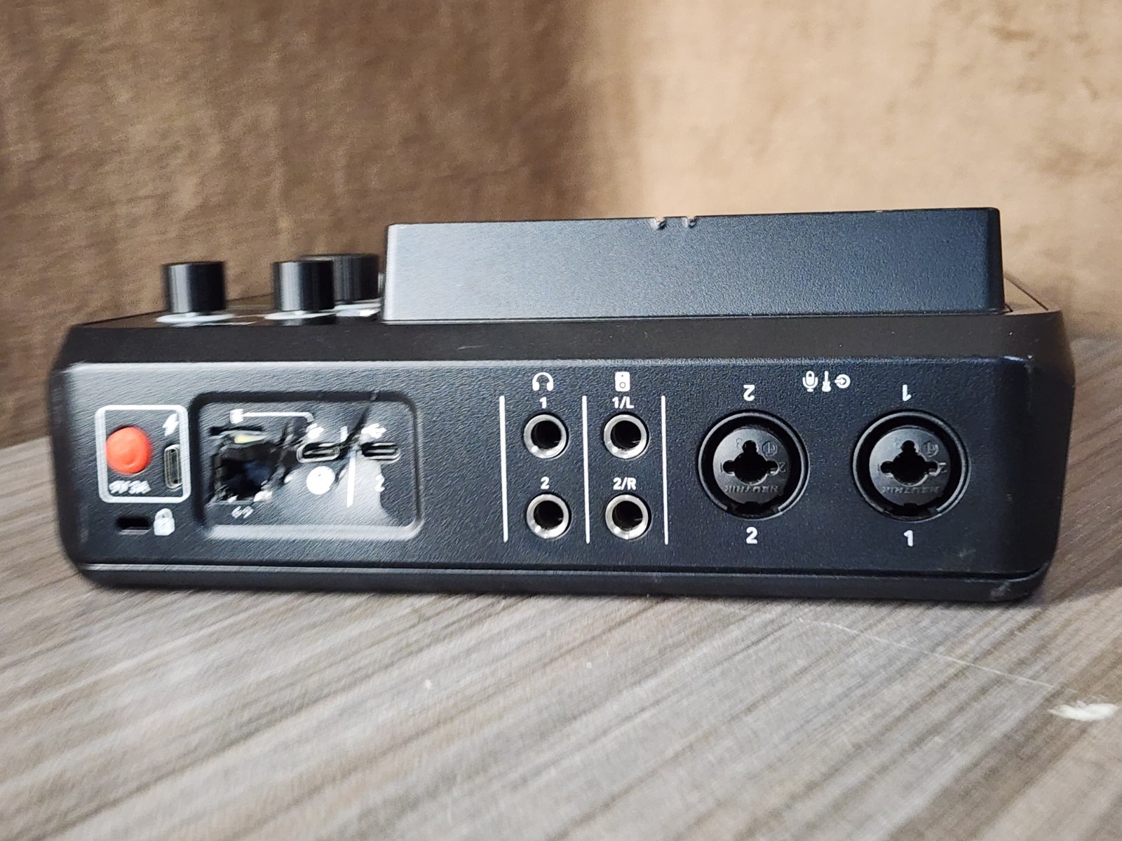 Rode RodeCaster Duo Streaming Mixer Integrated Audio Production Studio