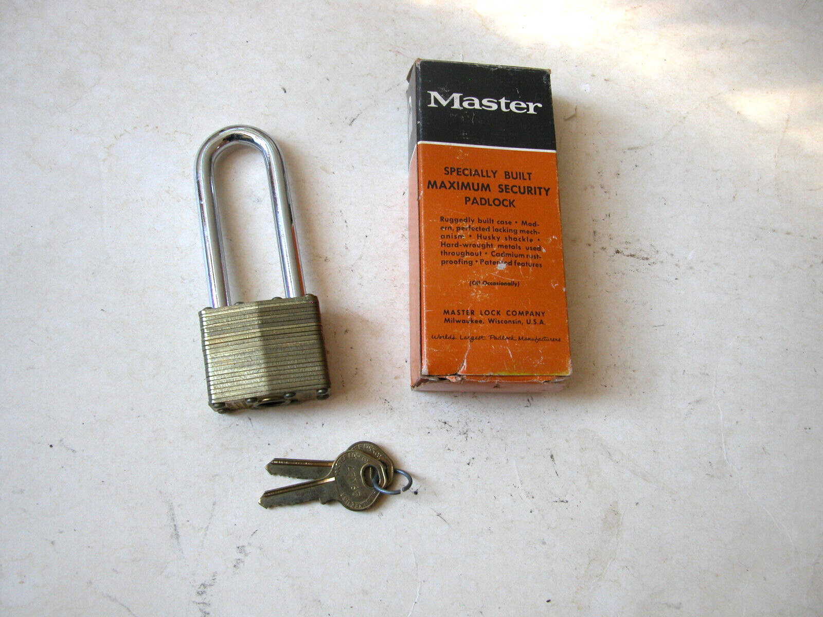 Master Lock Maximum Security Padlock No. 82 2-1/2" Long Shackle