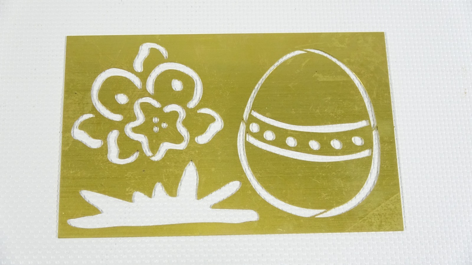 Egg & Flower 2006 Lasting Impressions Embossing & Stenciling - L9397